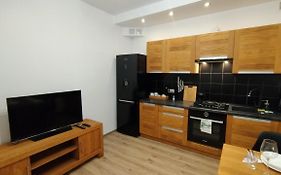 Tabago Studio 11